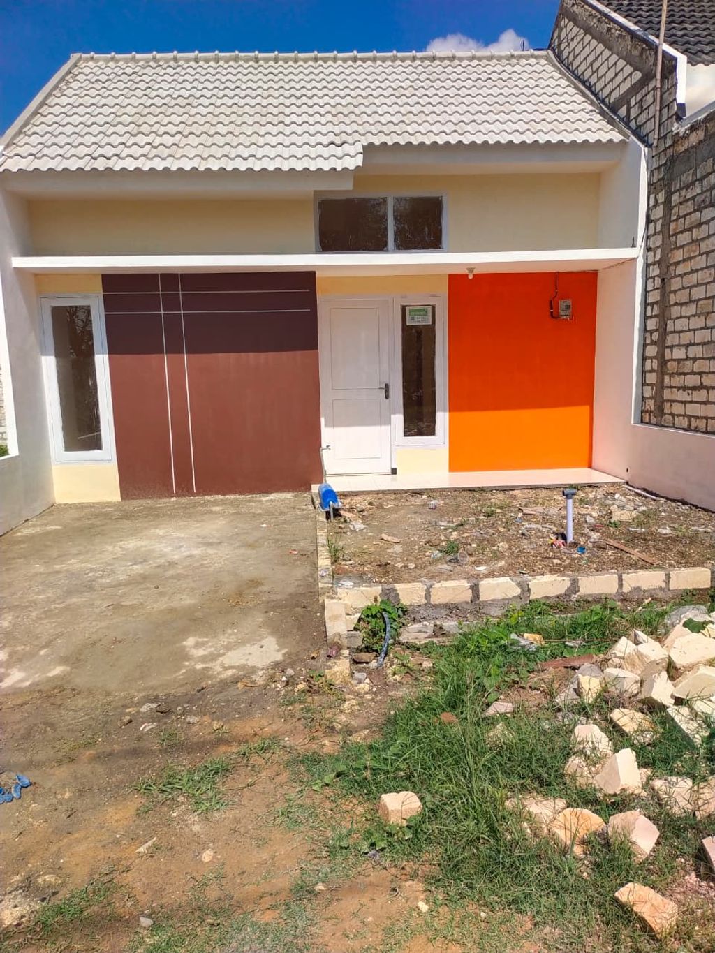 foto tampak rumah tipe 27 perumahan BUMI SOKO ASRI