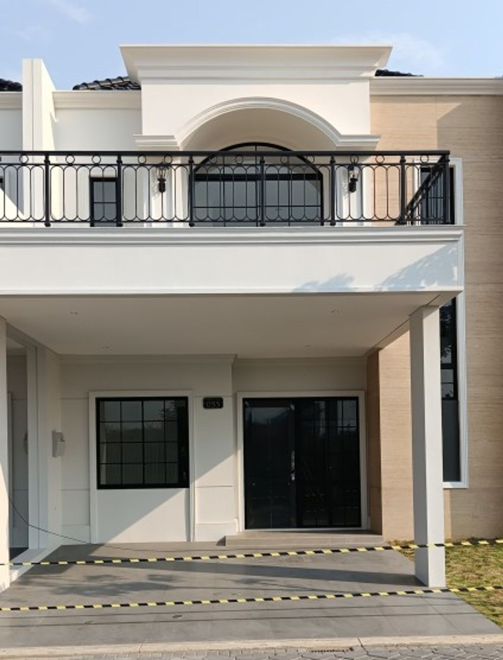 foto tampak rumah tipe SERUNI HOEK perumahan Cluster Bukit Nirmala