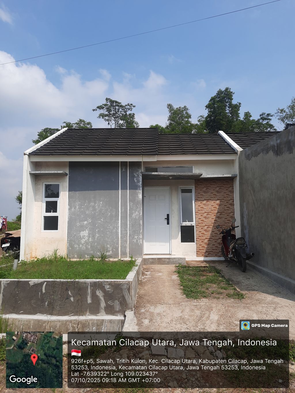 foto tampak rumah tipe 31/60 E2.5 perumahan TRITIH GOLF RESIDENCE TAHAP 2