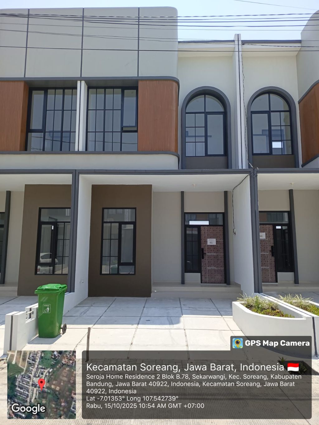 foto tampak rumah tipe 43 Compact (3 kamar) (504) perumahan Cluster Beverly