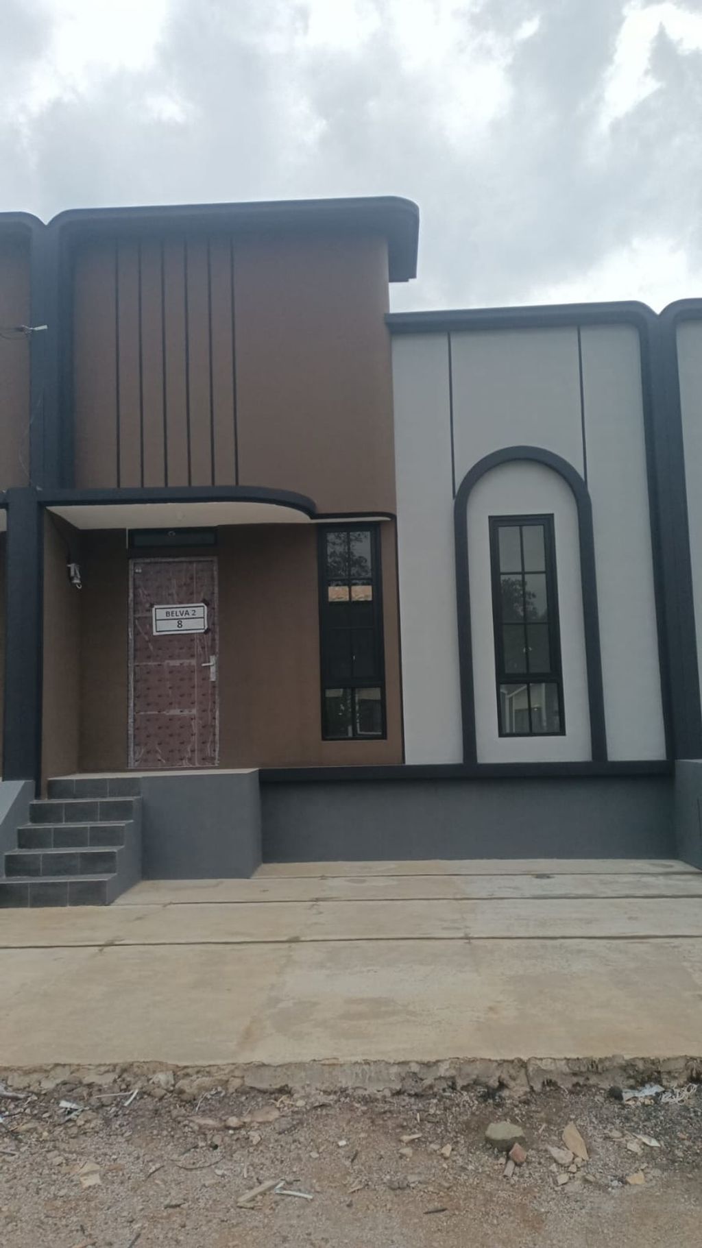 foto tampak rumah tipe 36 1 Lantai Kontur 1m (409) perumahan G-Land Padalarang Valley