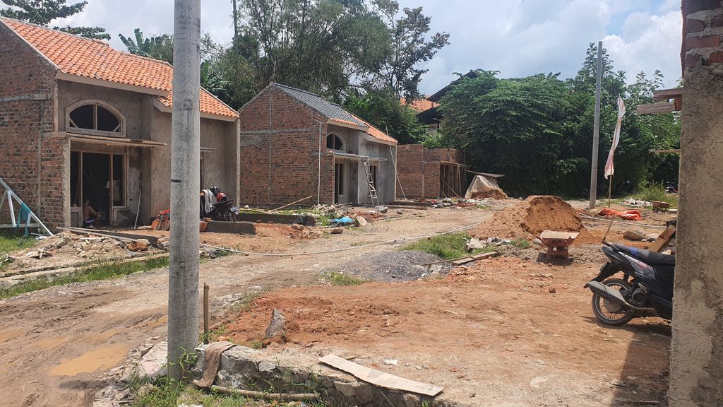 foto posisi tengah perumahan PERUMAHAN PESONA CIPTA RAYA