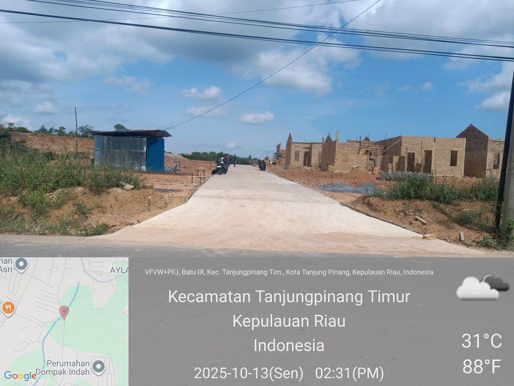 foto gerbang perumahan YUKI VISTA 5