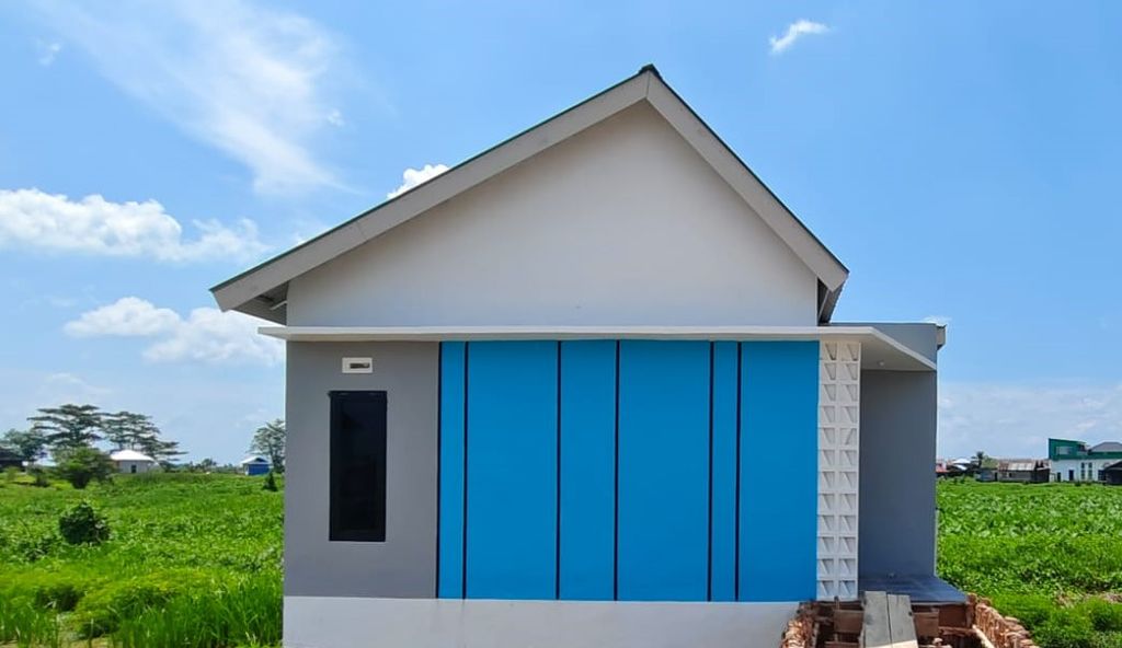 foto tampak rumah tipe KOMERSIL IV perumahan SHAFWAH HARMONI LAND KERATON