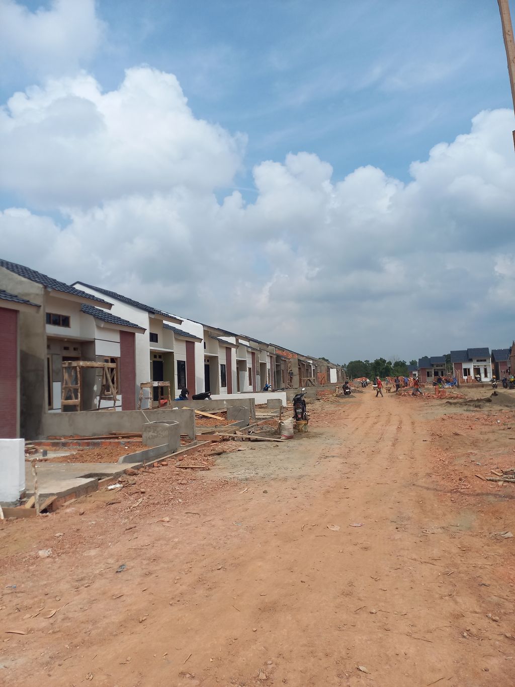 foto posisi tengah perumahan HARMONI RESIDENCE