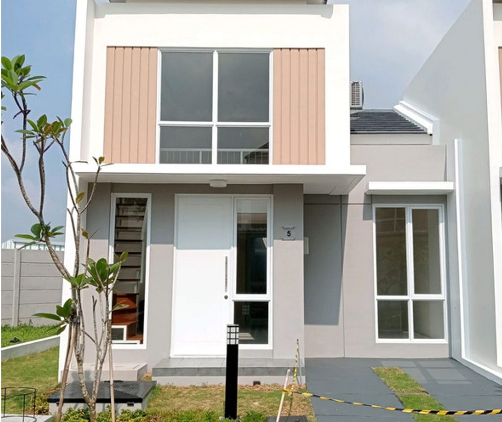 foto tampak rumah tipe CANNA 10B/05 perumahan PARAMOUNT PETALS TAHAP 1