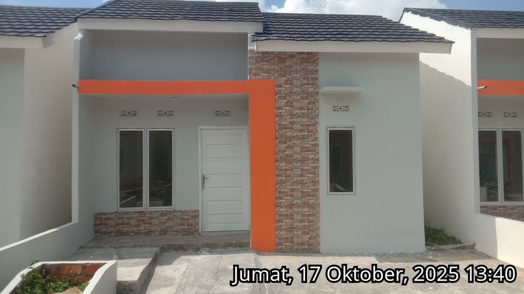 foto tampak rumah tipe 36 perumahan Griya Kharisma Regency