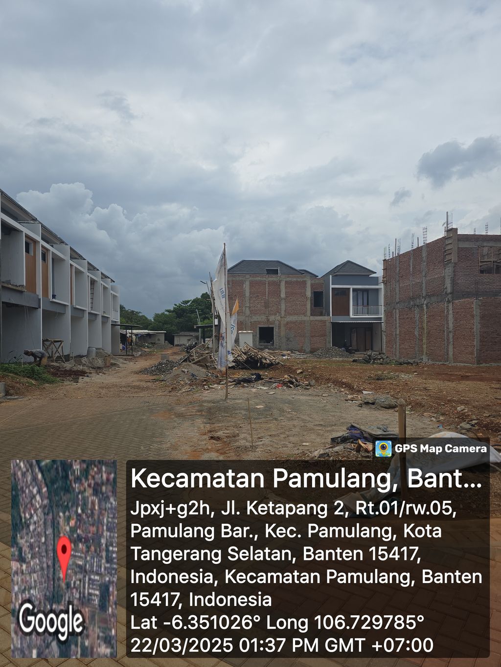 foto posisi tengah perumahan PAMLES PARK