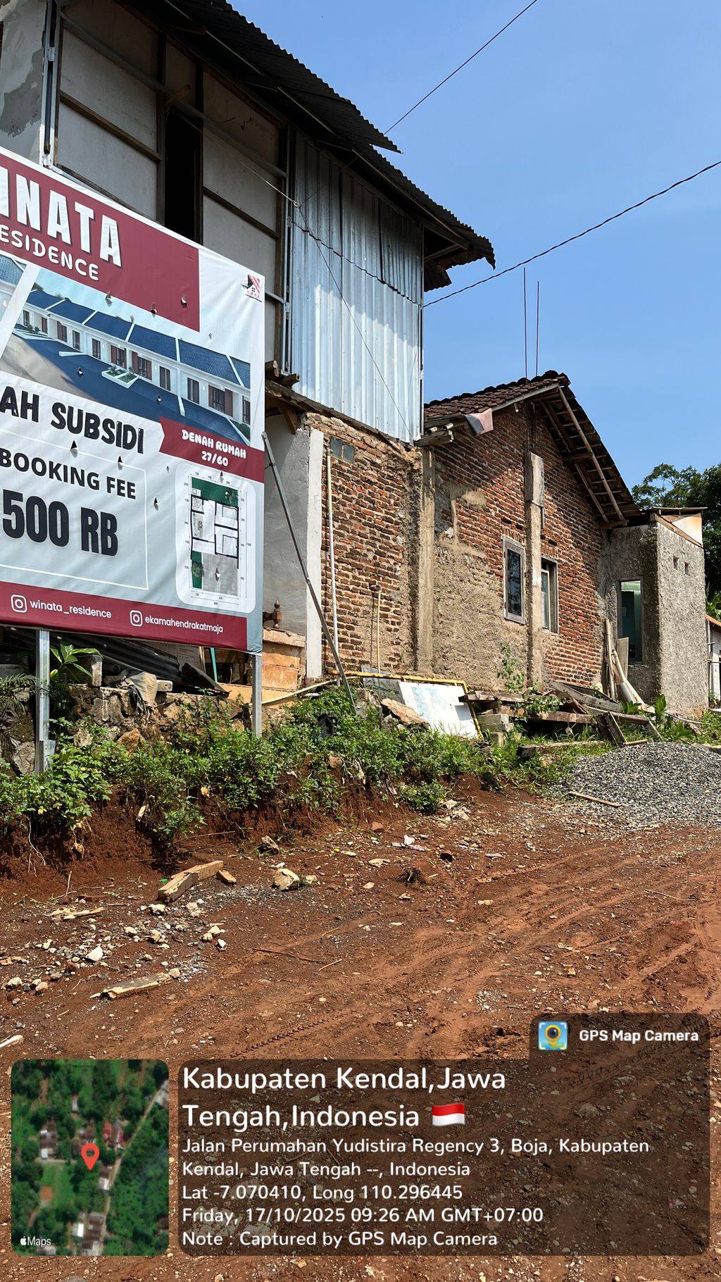 foto gerbang perumahan Winata Residence