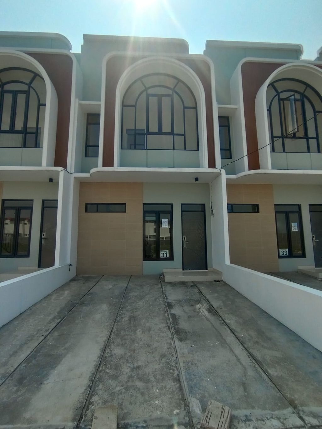 foto tampak rumah tipe 50 Compact 3 Kamar HC (526) perumahan G-Land Ciwastra Park 2