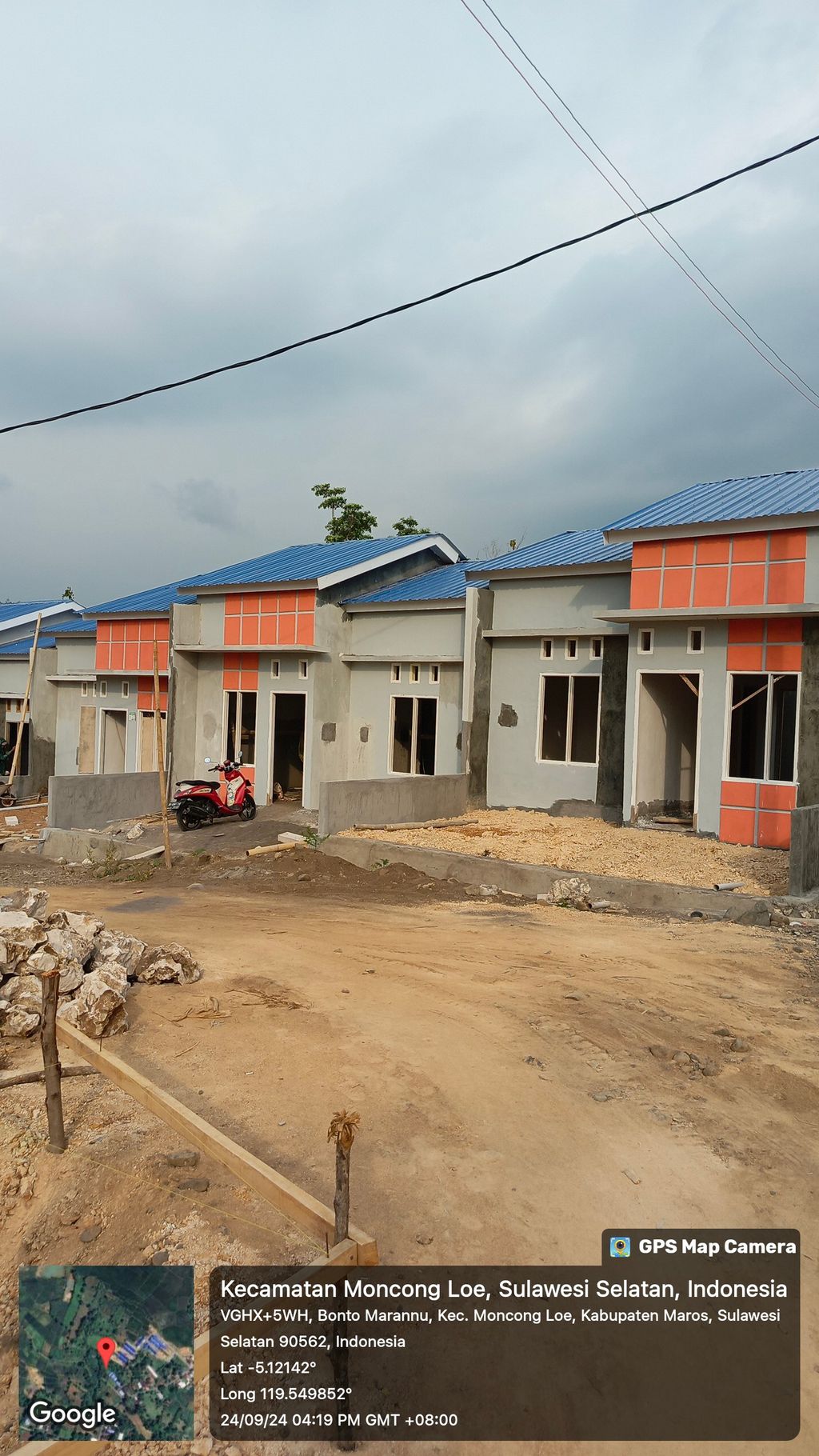 foto posisi tengah perumahan TAMAN ALAMANDA RESIDENCE 1