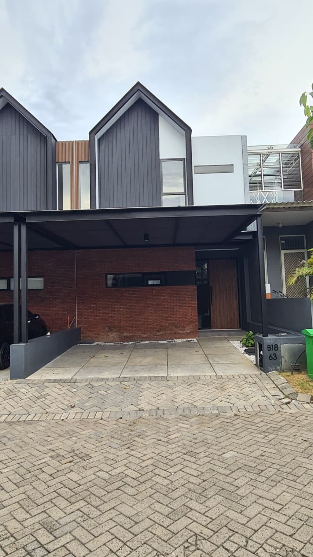 foto tampak rumah tipe Hereford A perumahan ROYAL RESIDENCE