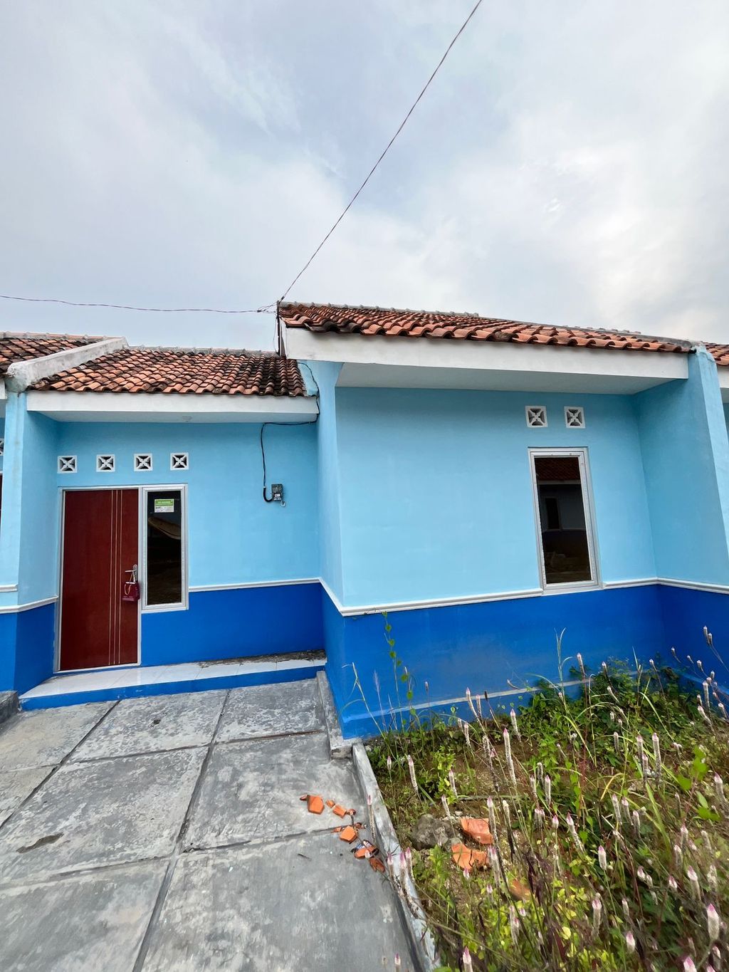 foto tampak rumah tipe BLOK E NO 78 perumahan GRAND MAHKOTA SULTAN 4