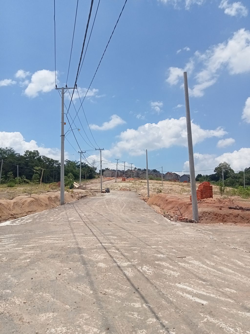 foto posisi tengah perumahan GRAND KETAPANG II