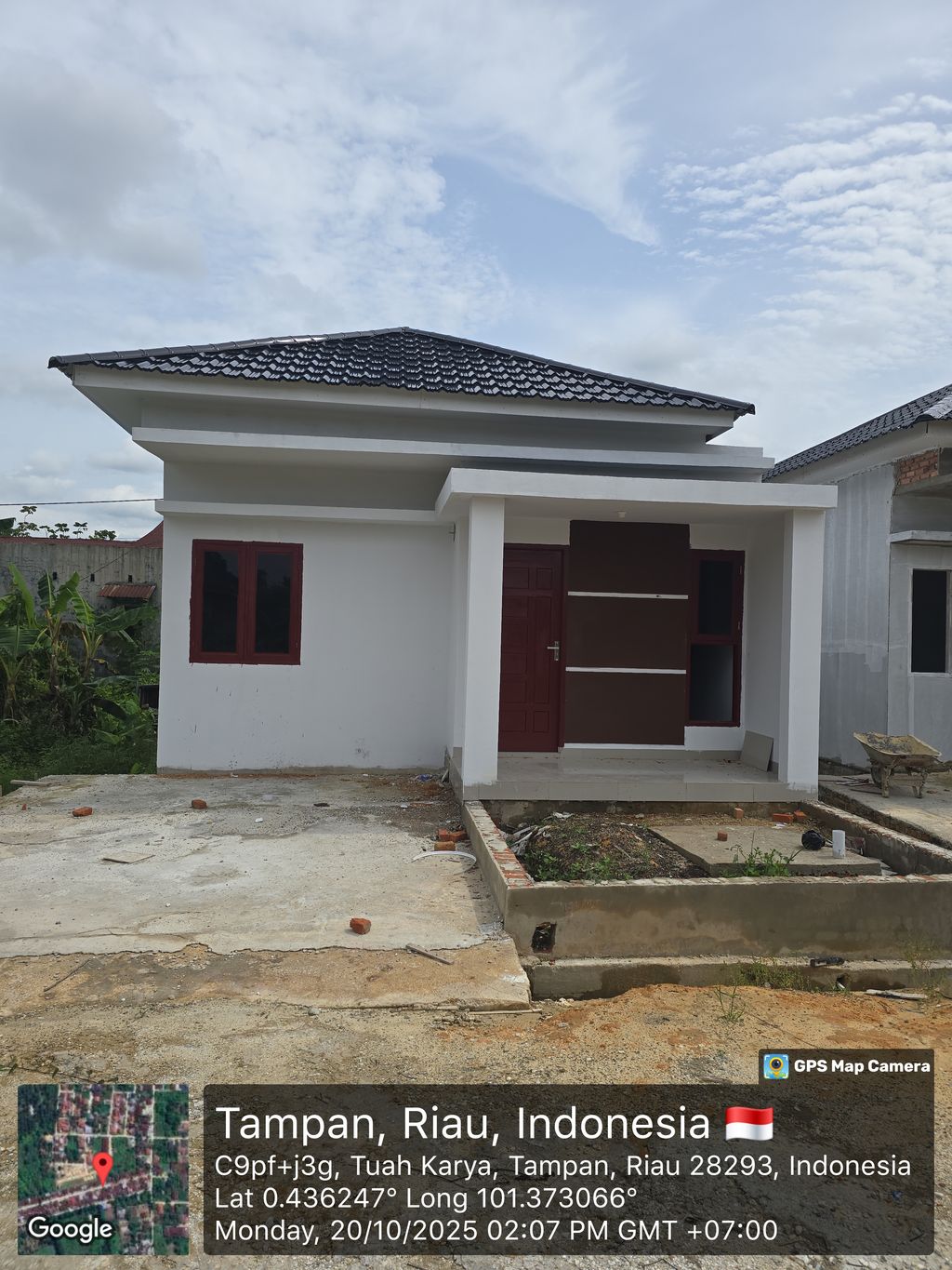 foto contoh rumah perumahan PERUMAHAN BUMI DELTA LAND