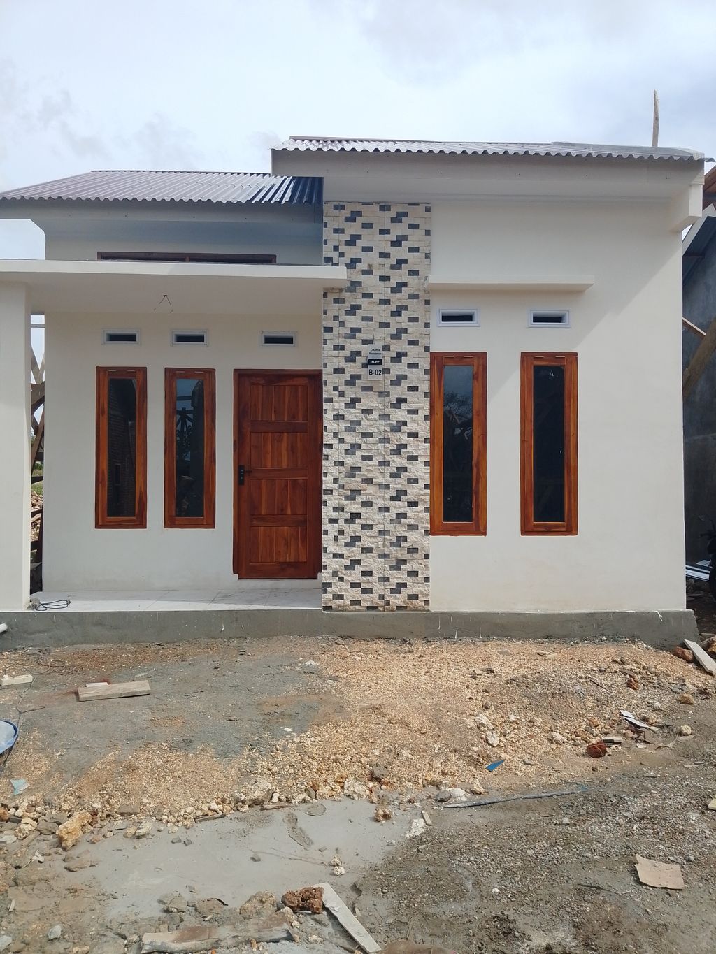 foto contoh rumah perumahan CECERIA RESIDENCE V