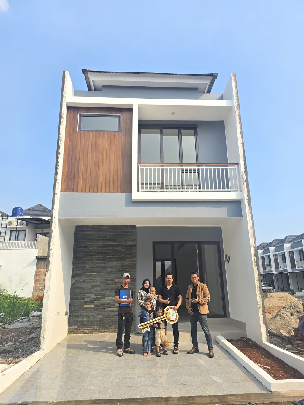 foto tampak rumah tipe Pengembangan perumahan PAMLES PARK