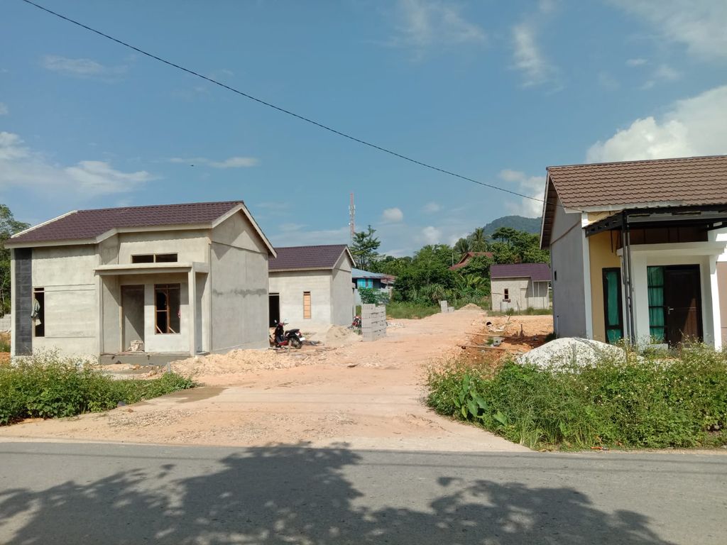 foto gerbang perumahan Lala Raya Residence