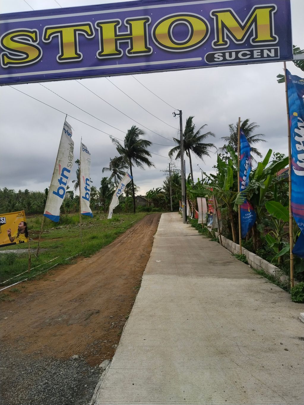 foto gerbang perumahan PERUMAHAN PURI SUCEN