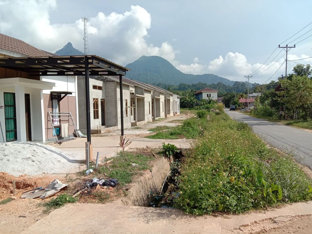 foto posisi tengah perumahan Lala Raya Residence