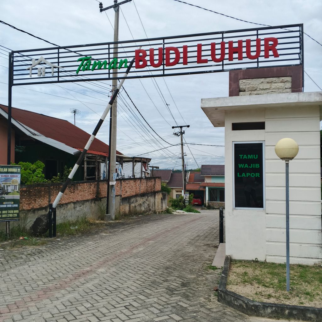 foto gerbang perumahan Perumahan Taman Budi Luhur