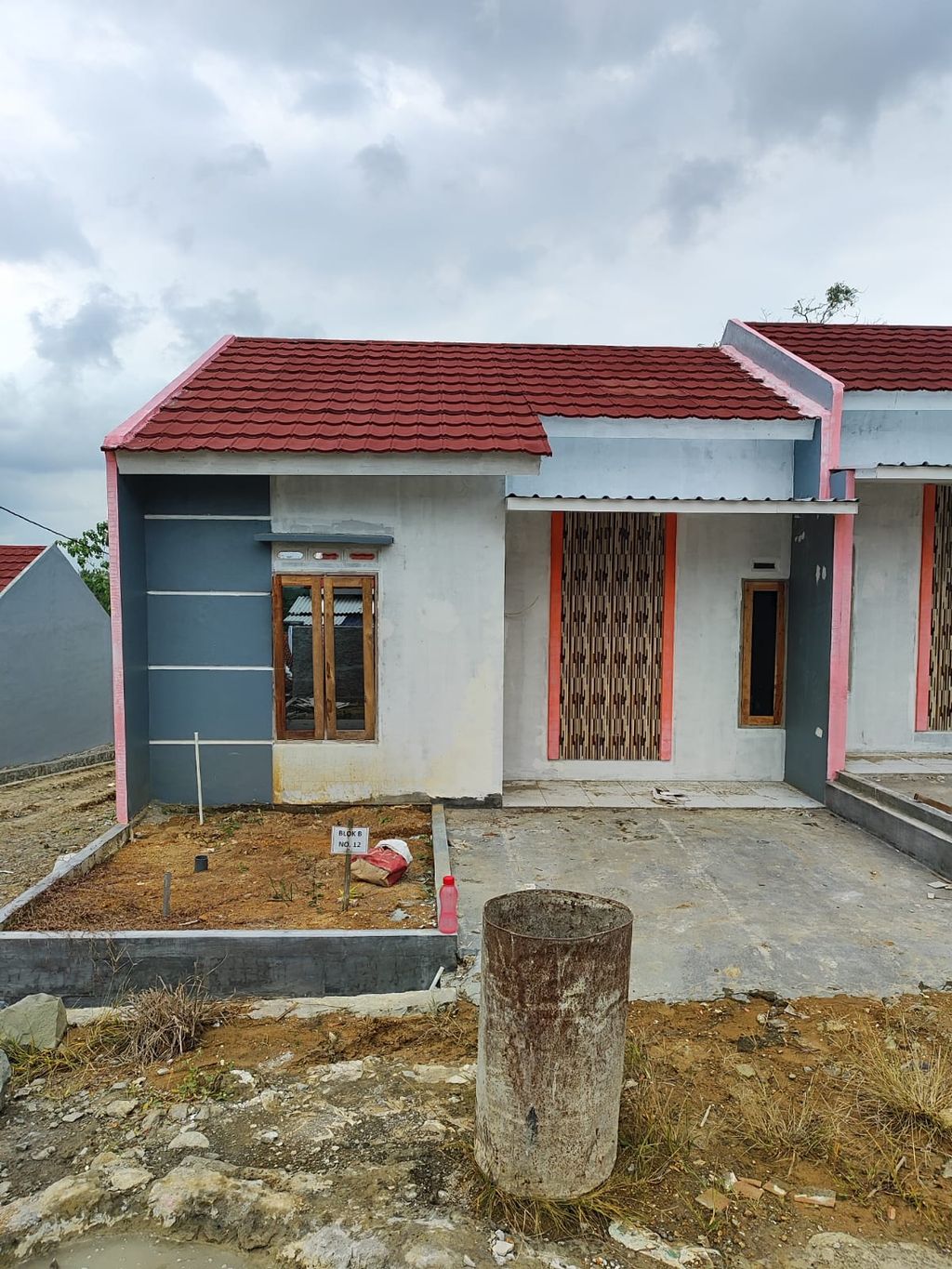 foto tampak rumah tipe 32/66 BLOK B12 perumahan GRIYA WRINGIN ASRI
