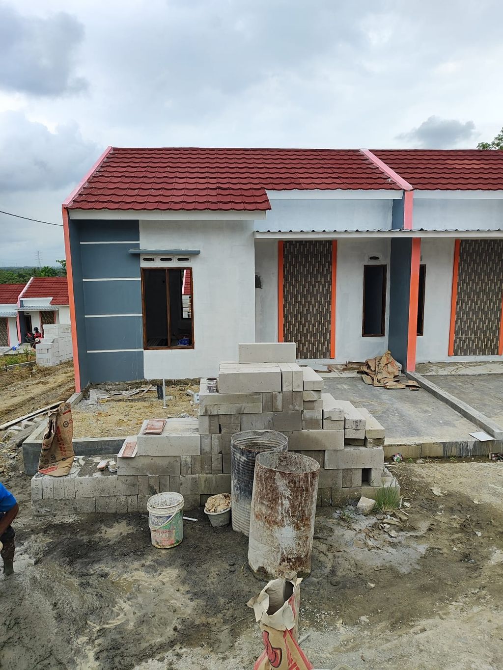 foto tampak rumah tipe 32/66 BLOK C13 perumahan GRIYA WRINGIN ASRI