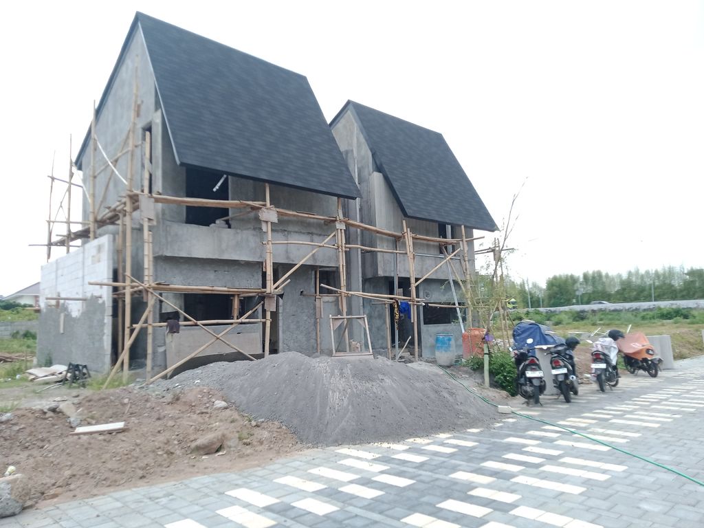 foto contoh rumah perumahan Vastu Aest Semarang