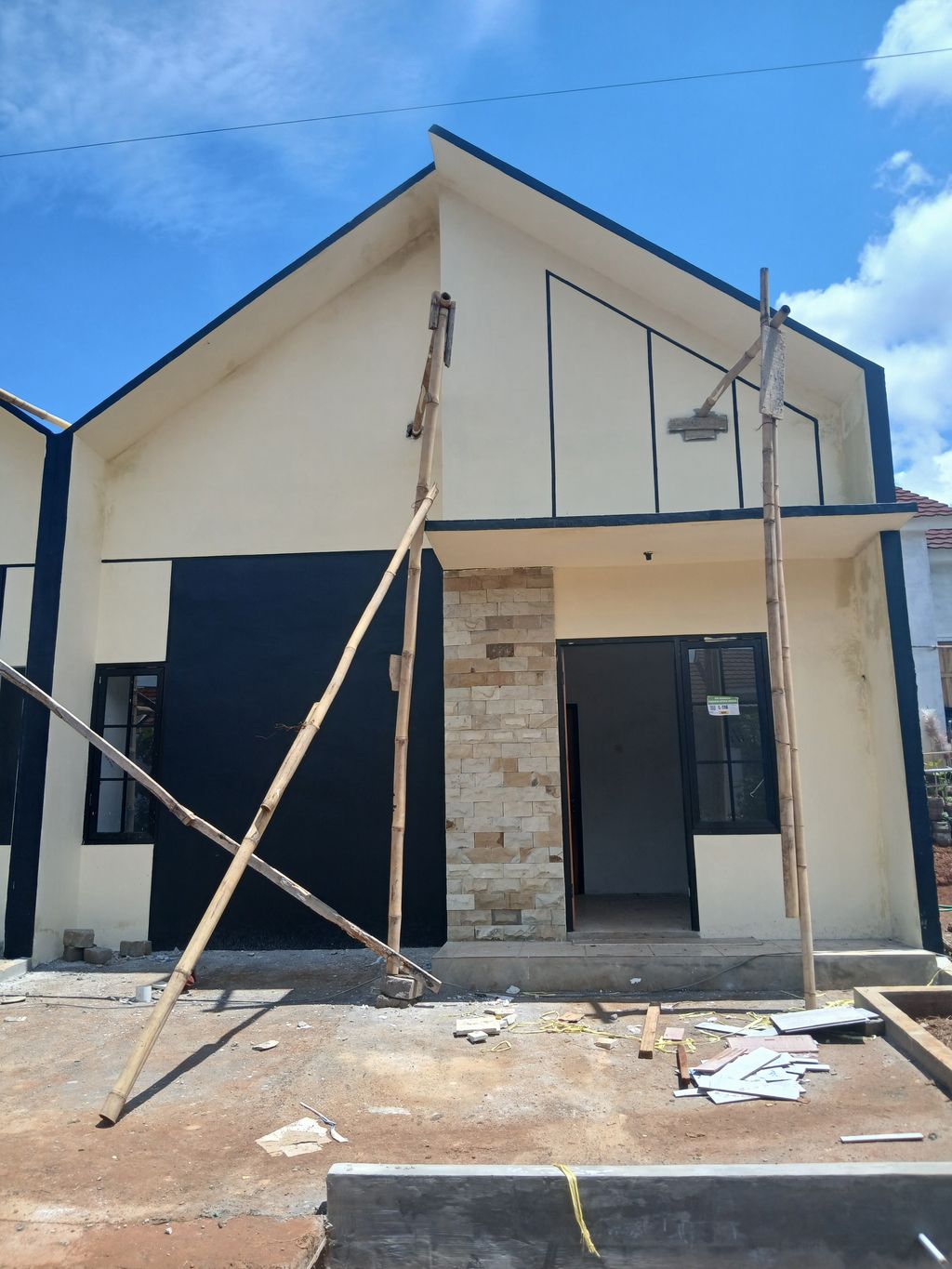 foto contoh rumah perumahan LESTARI GARDEN HILL 4