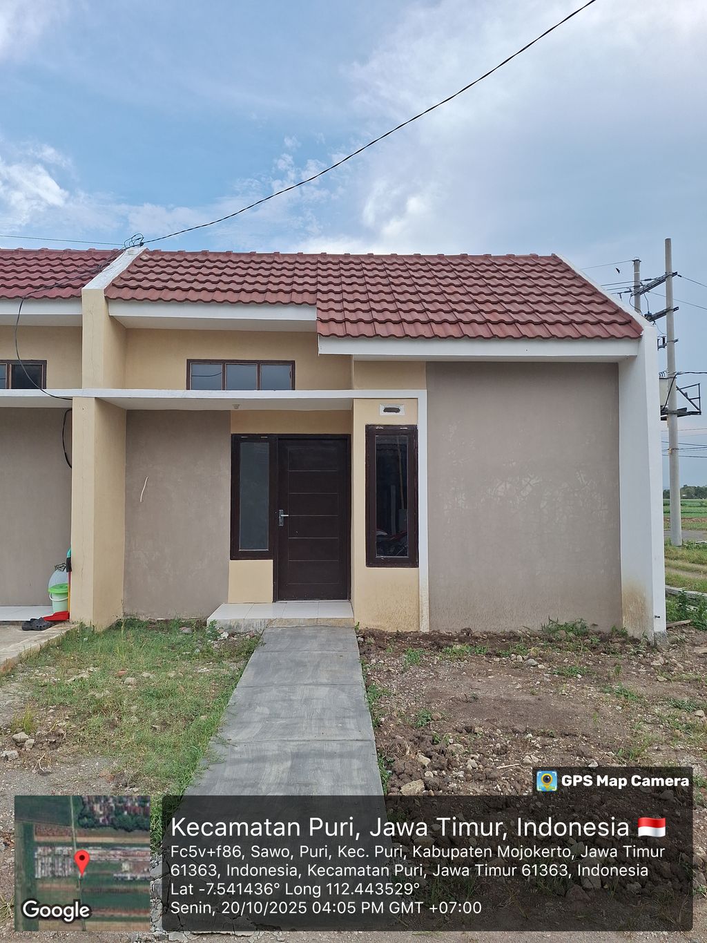 foto tampak rumah tipe 24/77 perumahan GRAND EMERALD PURI