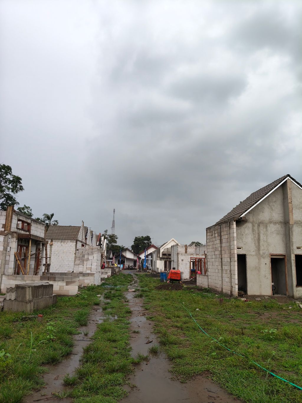 foto posisi tengah perumahan MENANG VIEW