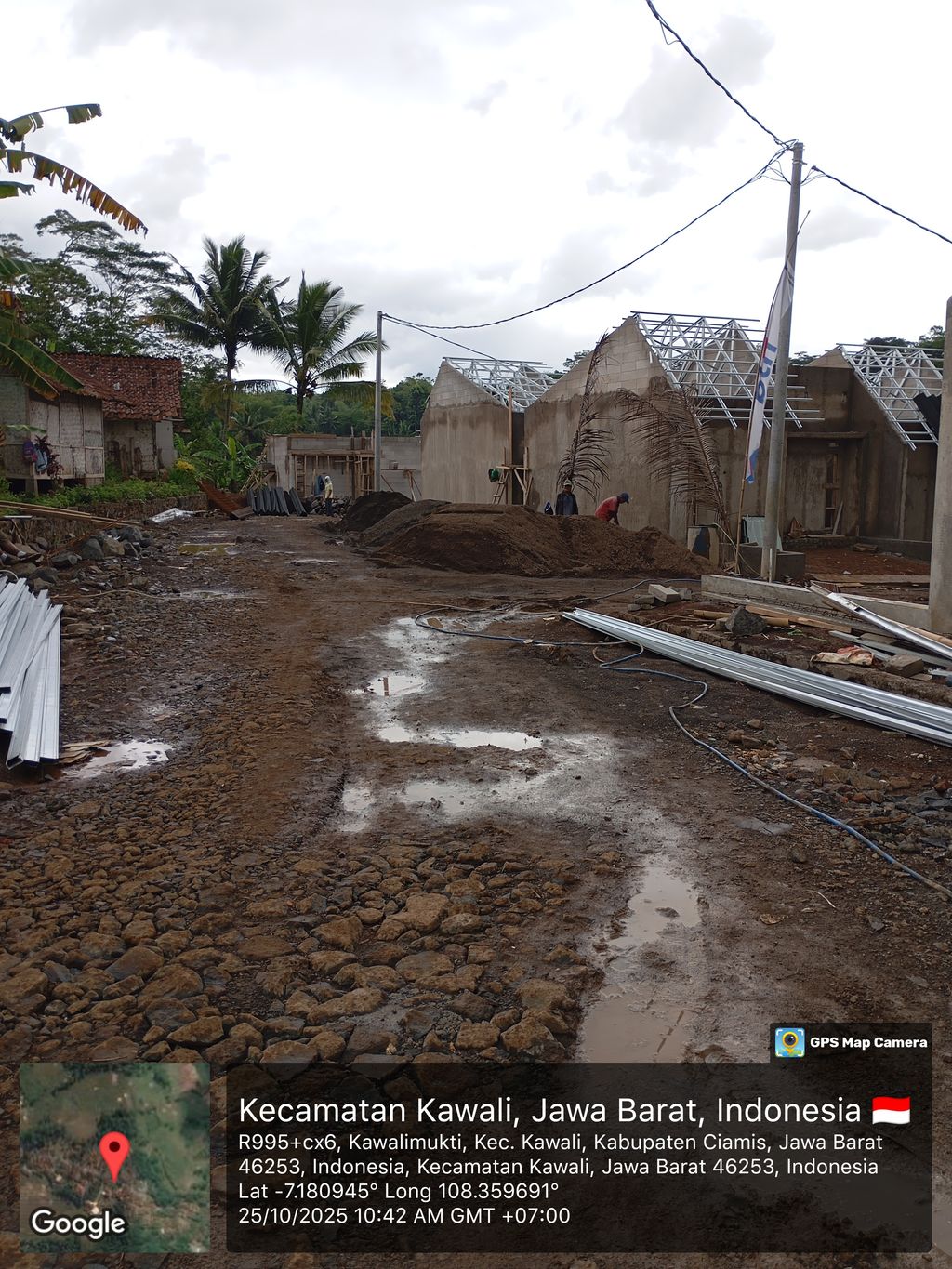 foto posisi tengah perumahan MEDINA RESIDANCE SINGANDARU