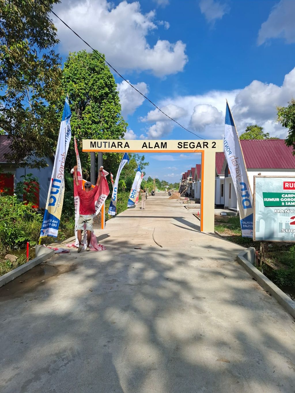foto gerbang perumahan MUTIARA ALAM SEGAR 2
