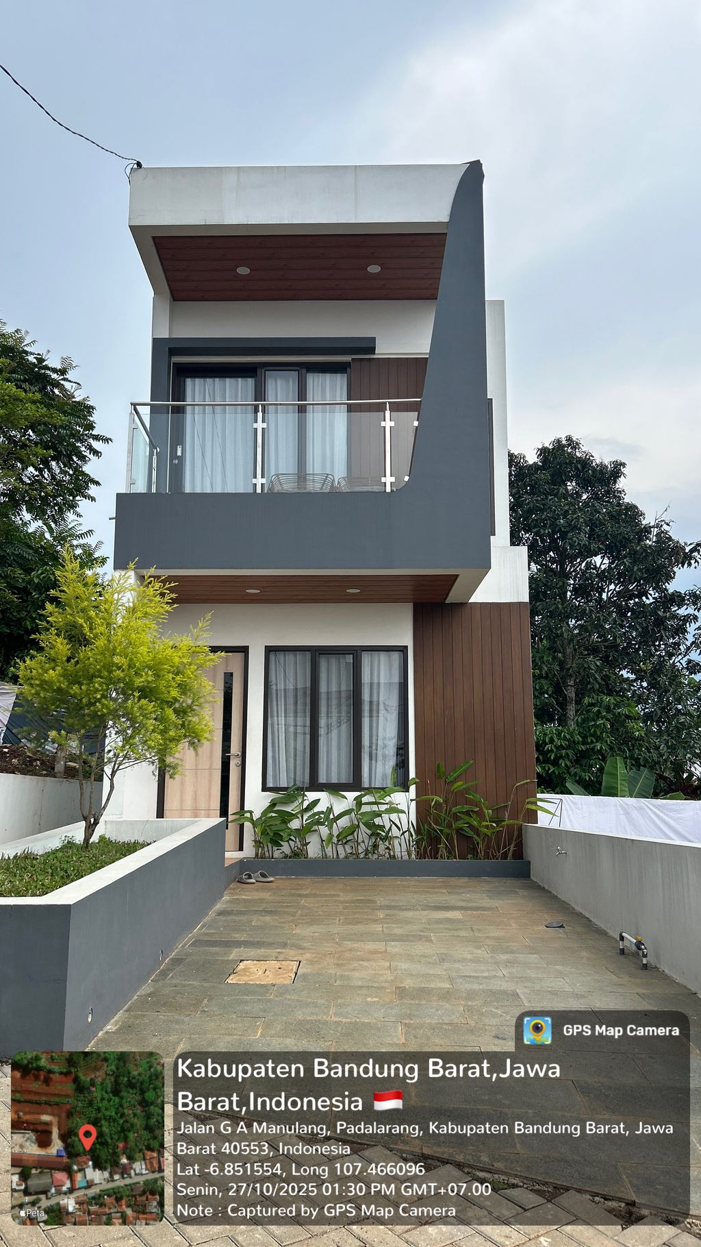 foto contoh rumah perumahan Royal Parahyangan