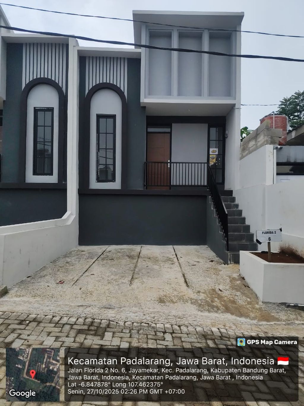 foto tampak rumah tipe 30 1 Lantai Kontur 3m (347) perumahan G-Land Padalarang Valley