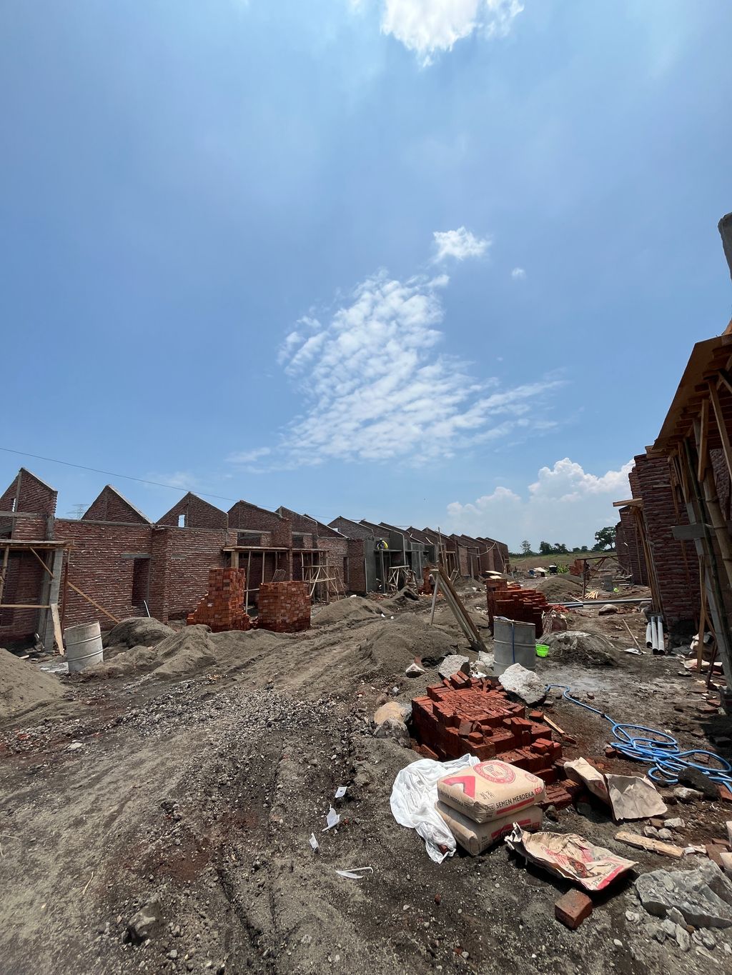 foto posisi tengah perumahan NEW GRAND KENCANA PASURUAN