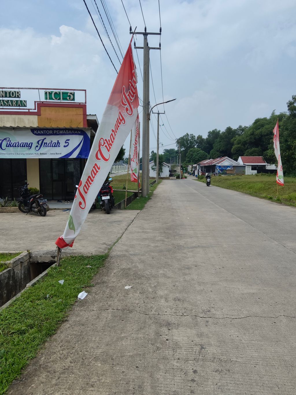 foto gerbang perumahan PERUMAHAN TAMAN CIKARANG INDAH 5 (PENGEMBANGAN TAHAP KE 6)