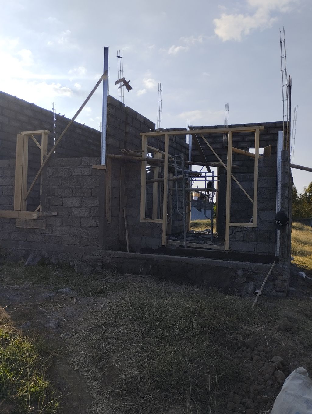 foto contoh rumah perumahan Griya Suputra Panji