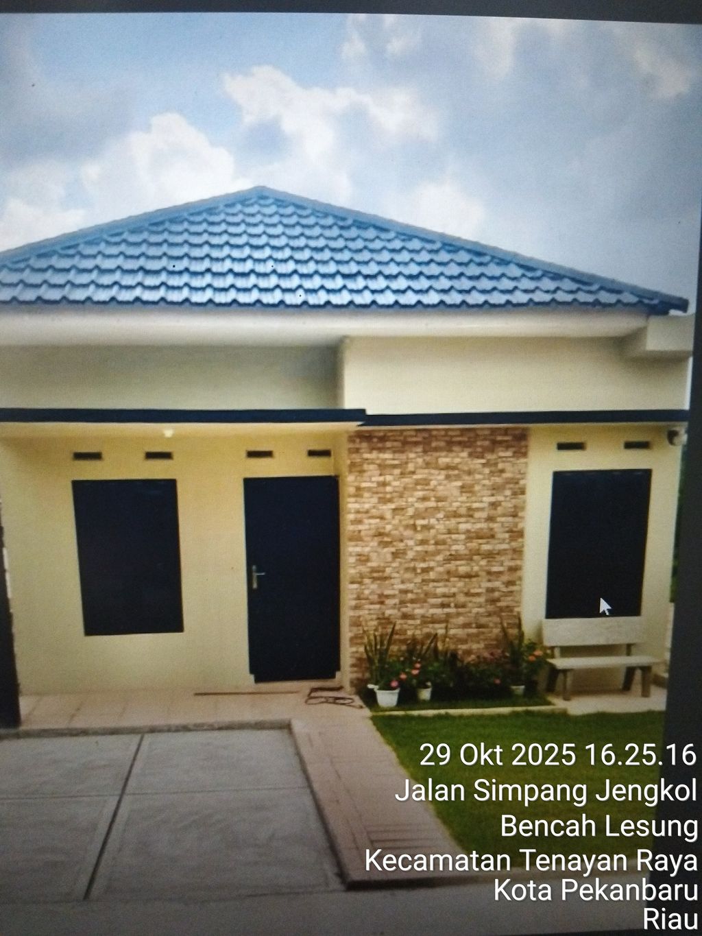 foto contoh rumah perumahan Mercy cahaya residence