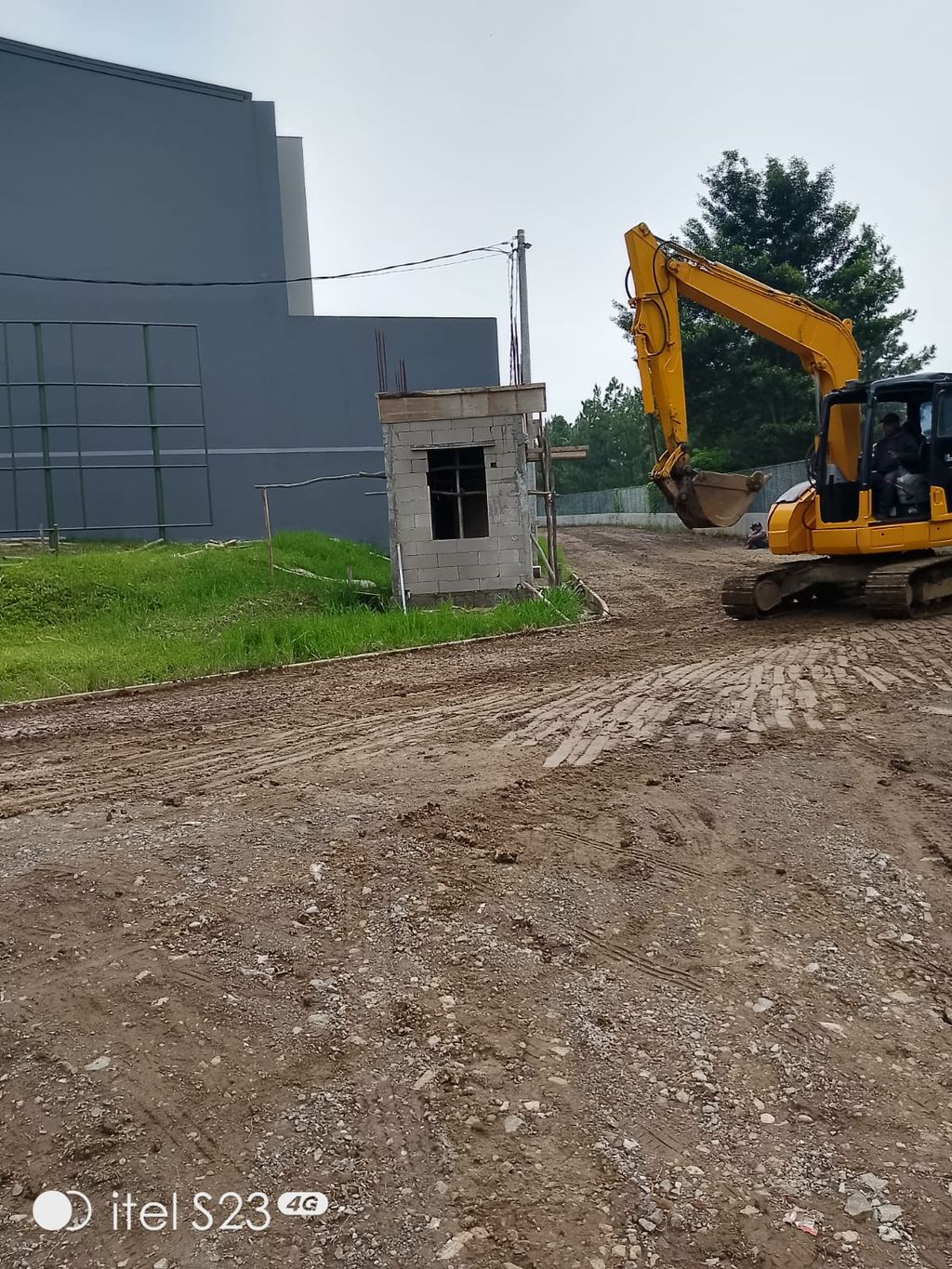 foto gerbang perumahan Clutser Tulip II Perumahan Graha Pinus Regency 2