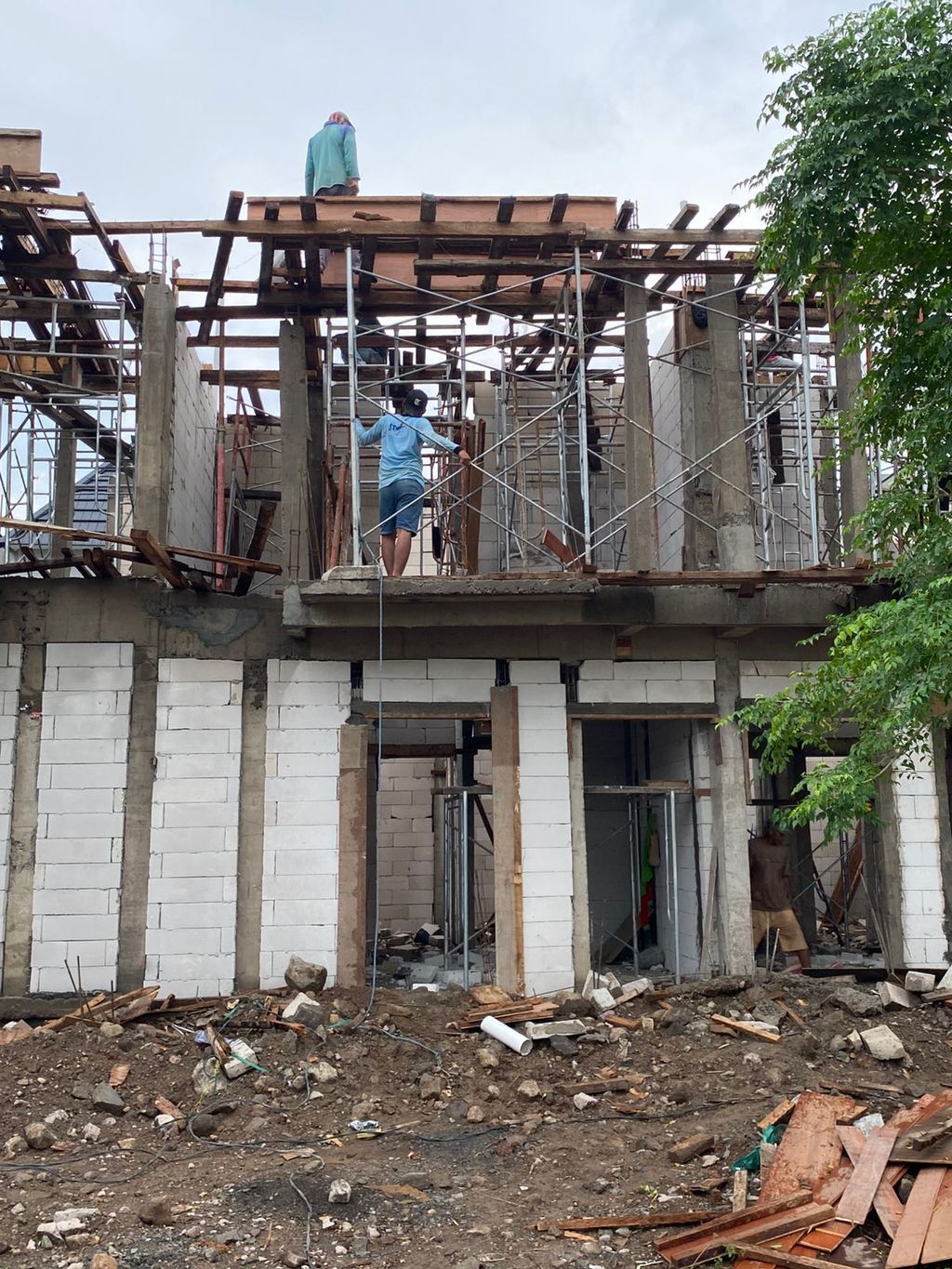 foto tampak rumah tipe CLUSTER PALAIS F6-16 perumahan Opra City