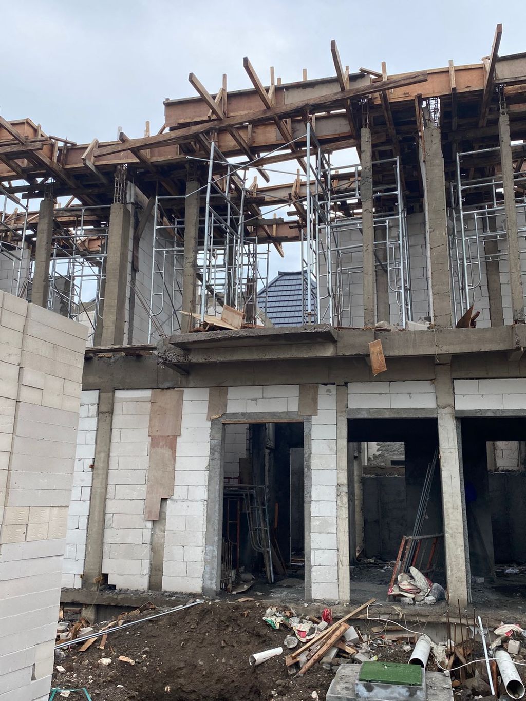 foto tampak rumah tipe CLUSTER PALAIS F6-26 perumahan Opra City