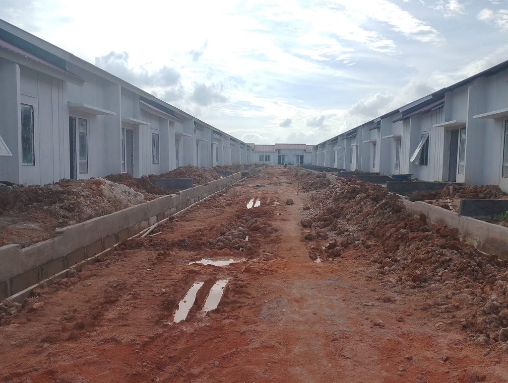 foto posisi tengah perumahan ROLAMRO DWIMA GANDA