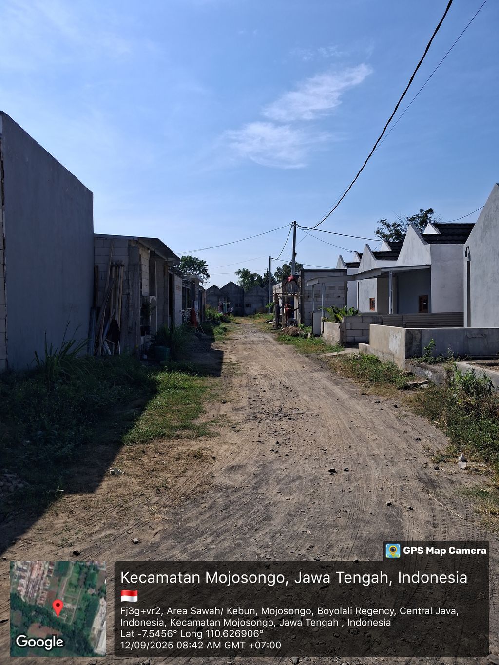 foto posisi tengah perumahan NEW AMERTA PARK