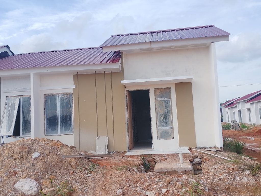 foto contoh rumah perumahan ROLAMRO DWIMA GANDA