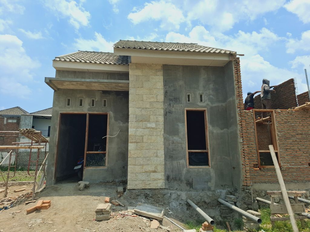 foto contoh rumah perumahan ROYAL ORCHID