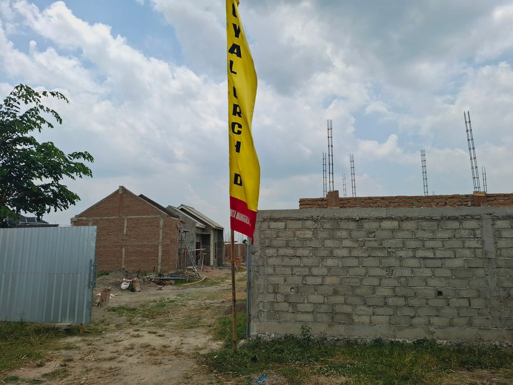 foto gerbang perumahan ROYAL ORCHID