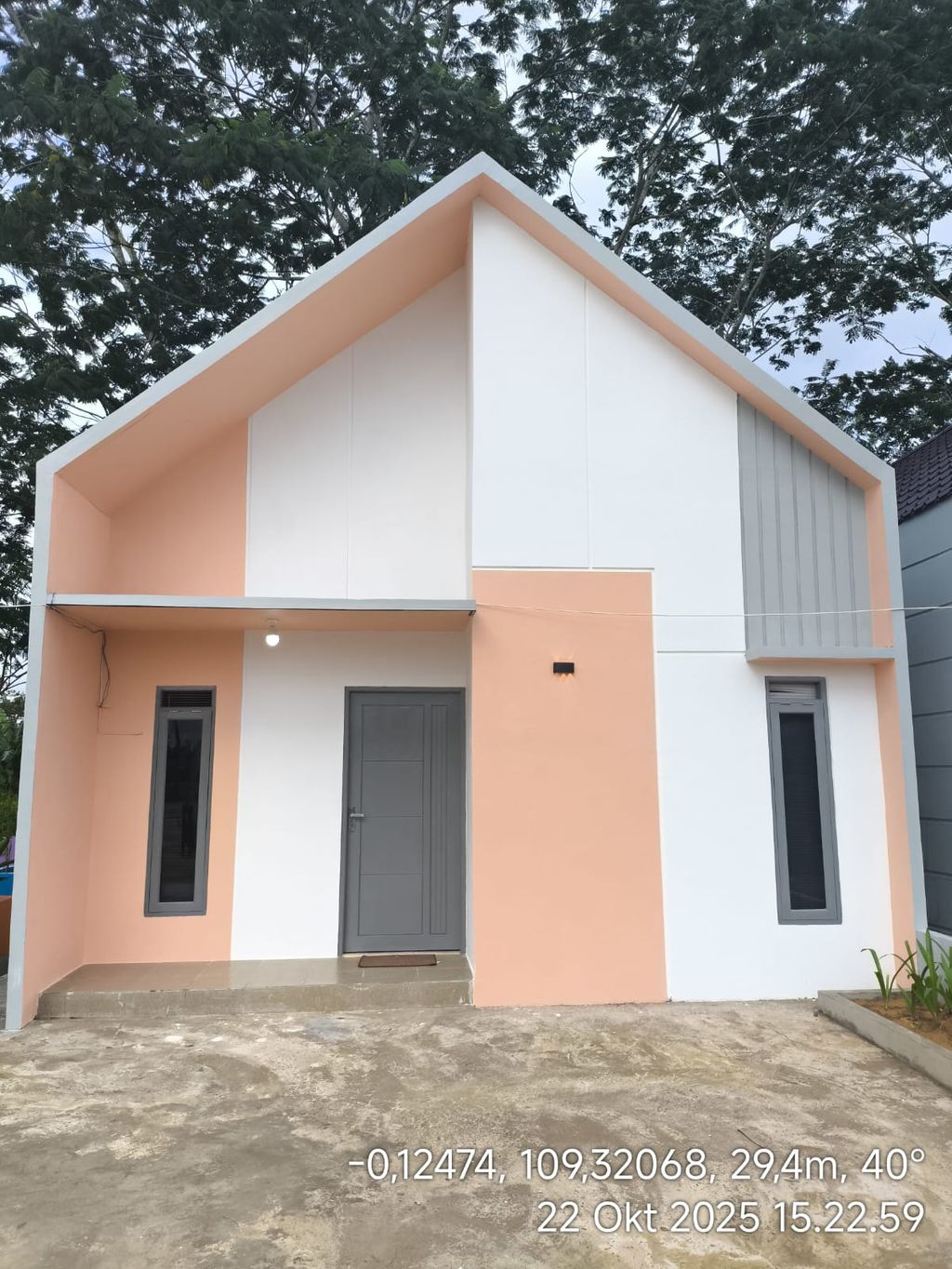 foto tampak rumah tipe 36 perumahan HOKILAND HARMONIE RESIDENCE