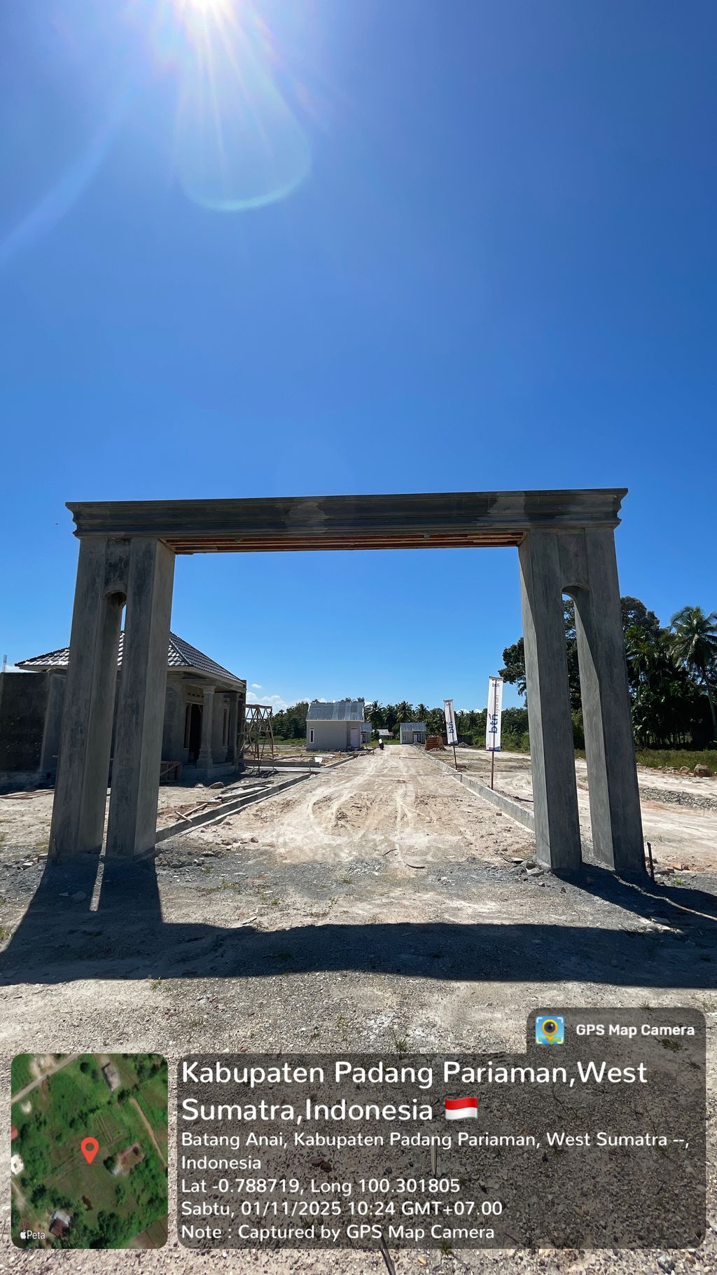 foto gerbang perumahan RUMAISHA VILLAGE 2