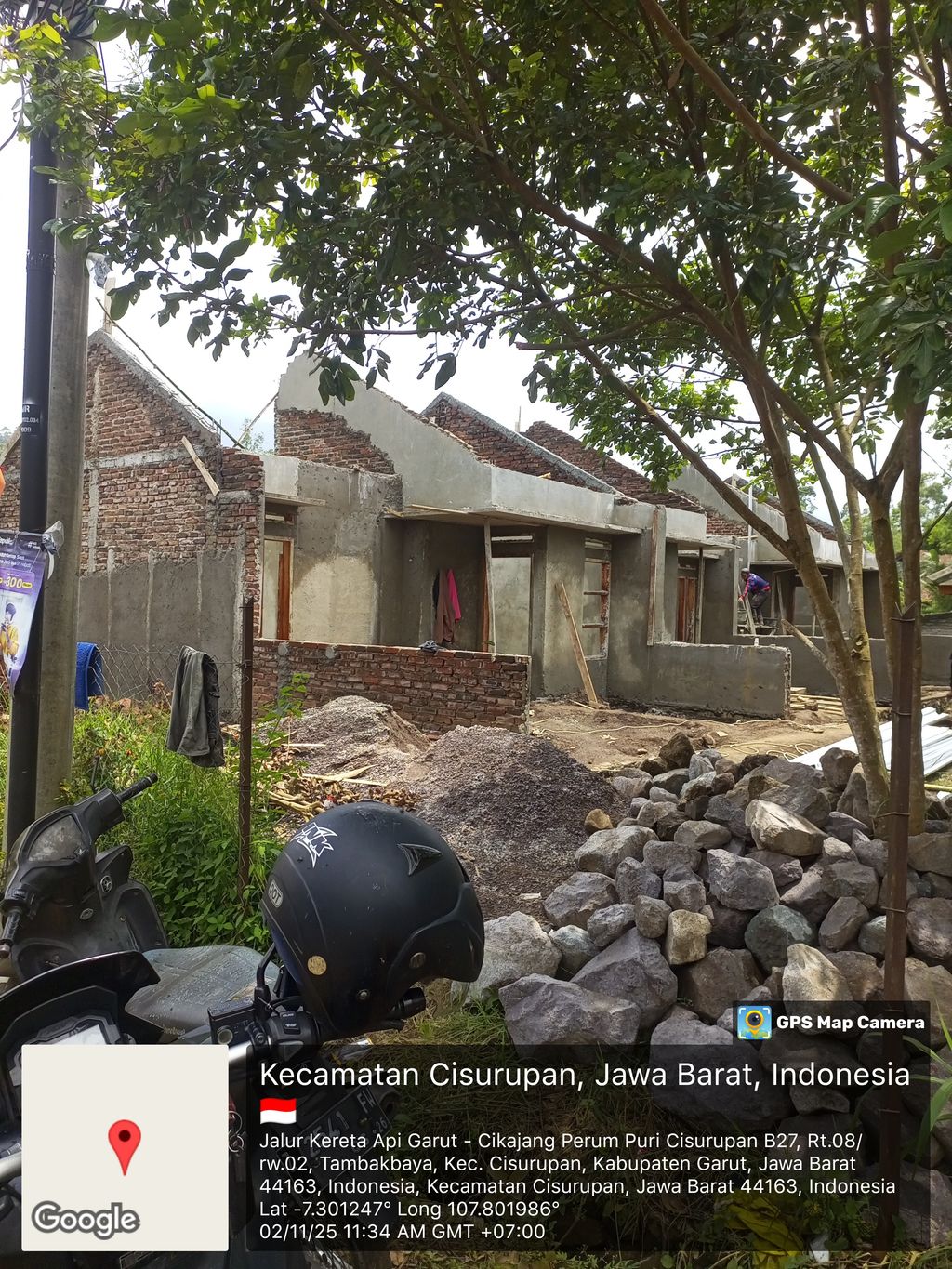 foto gerbang perumahan PURI CISURUPAN